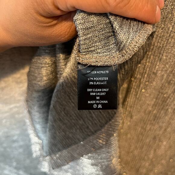 ASTR the Label Kenzie Sz M Silver Romper Long Sleeve‎ Women's - Picture 6 of 6